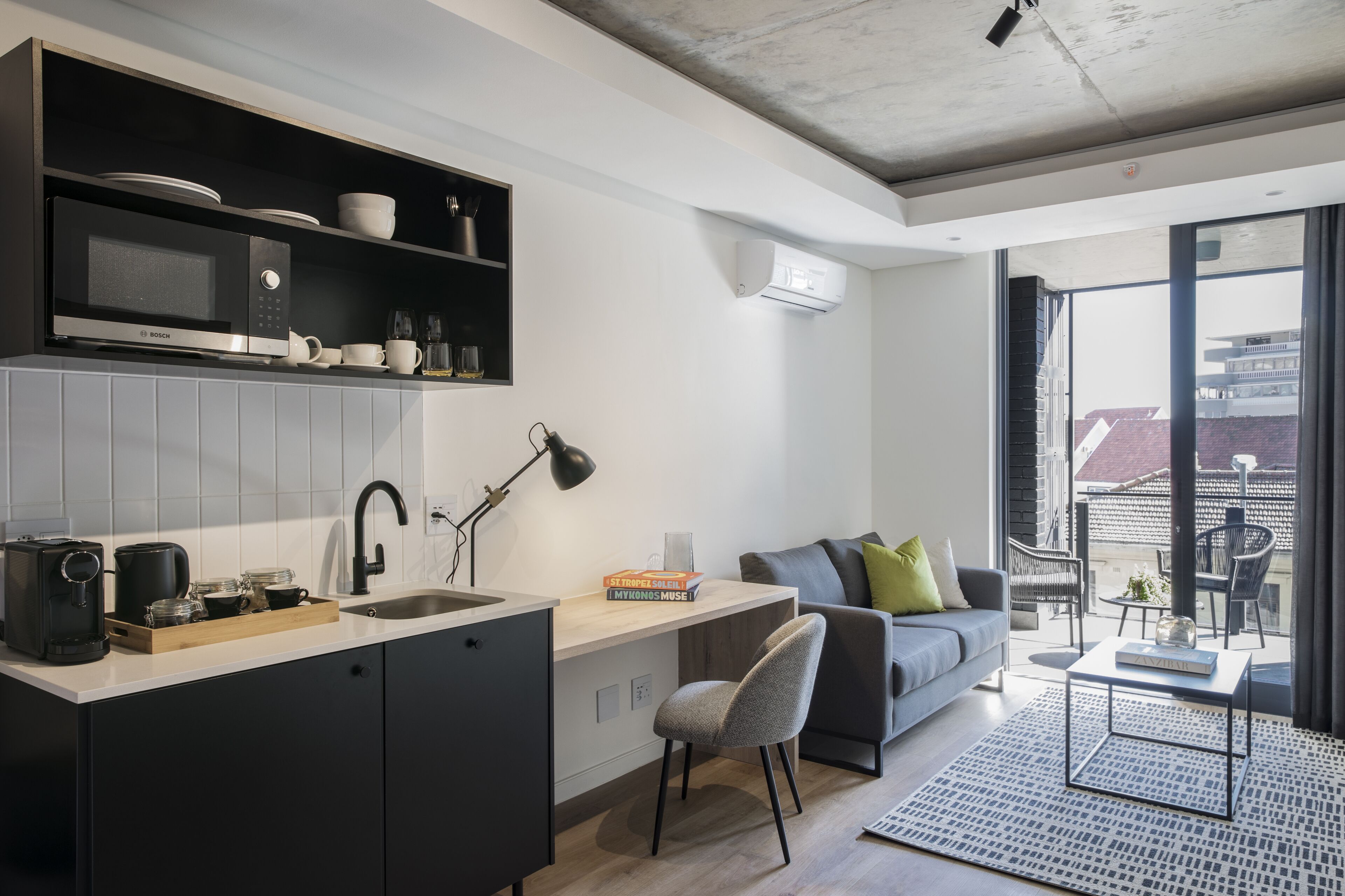 Home Suite Hotels Station House 4*