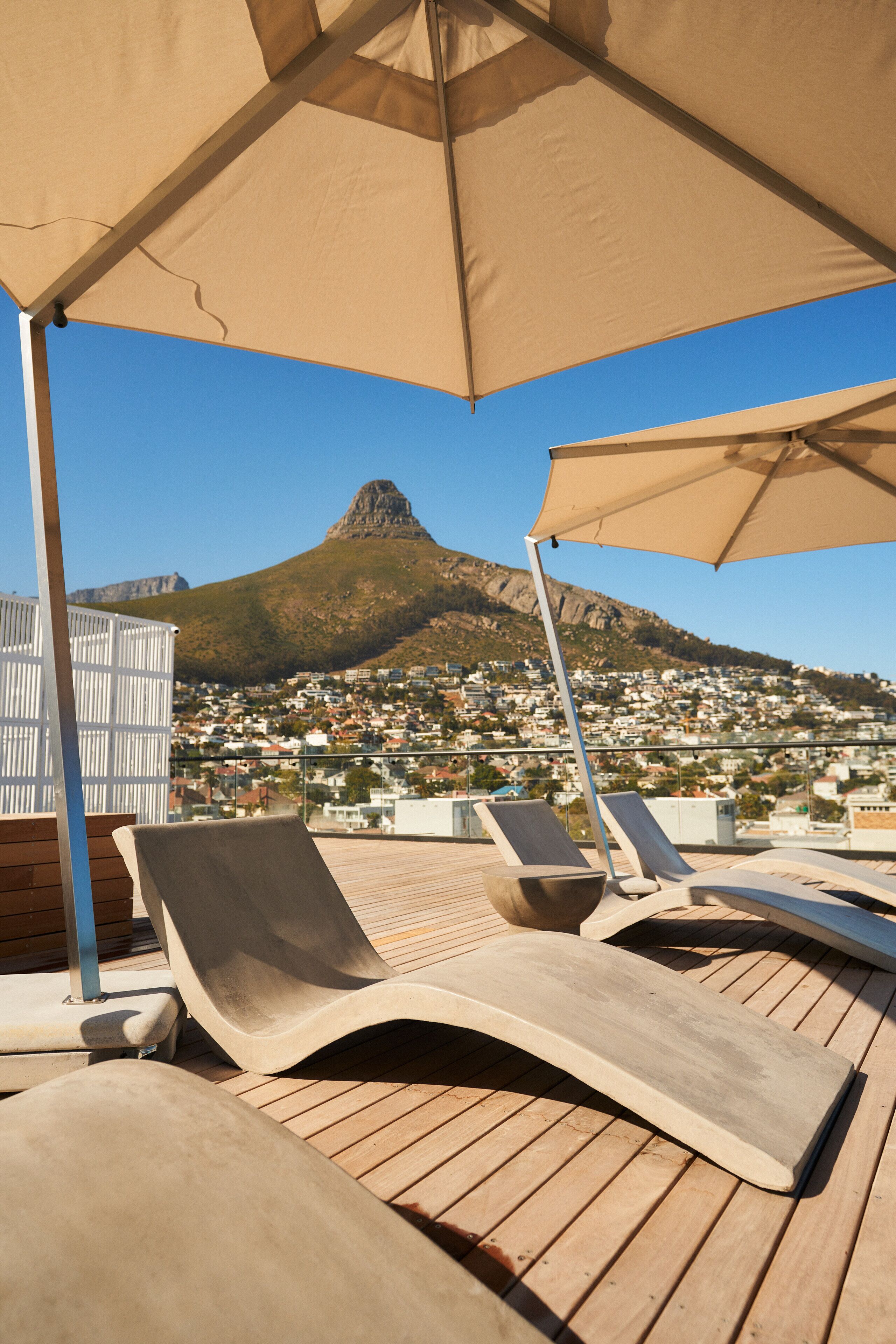 Home Suite Hotels Station House 4*