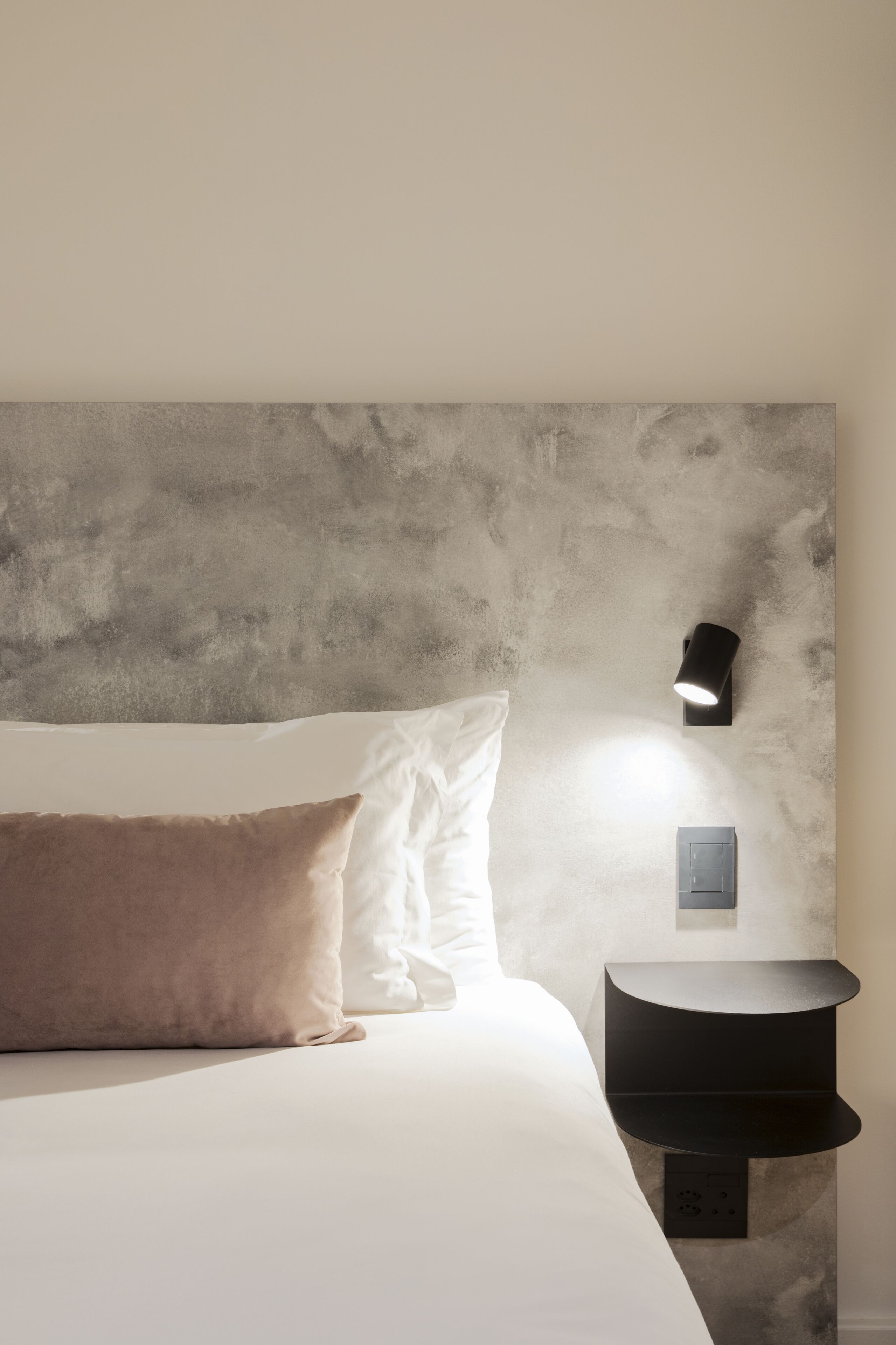 Home Suite Hotels Station House 4*