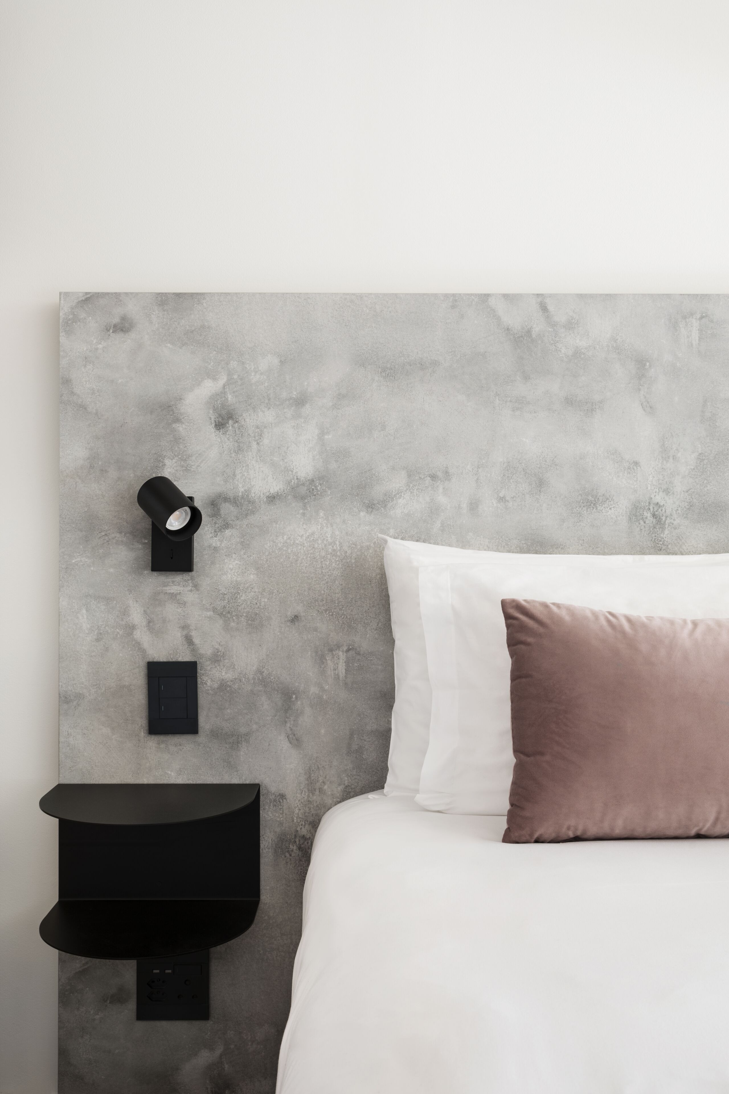 Home Suite Hotels Station House 4*