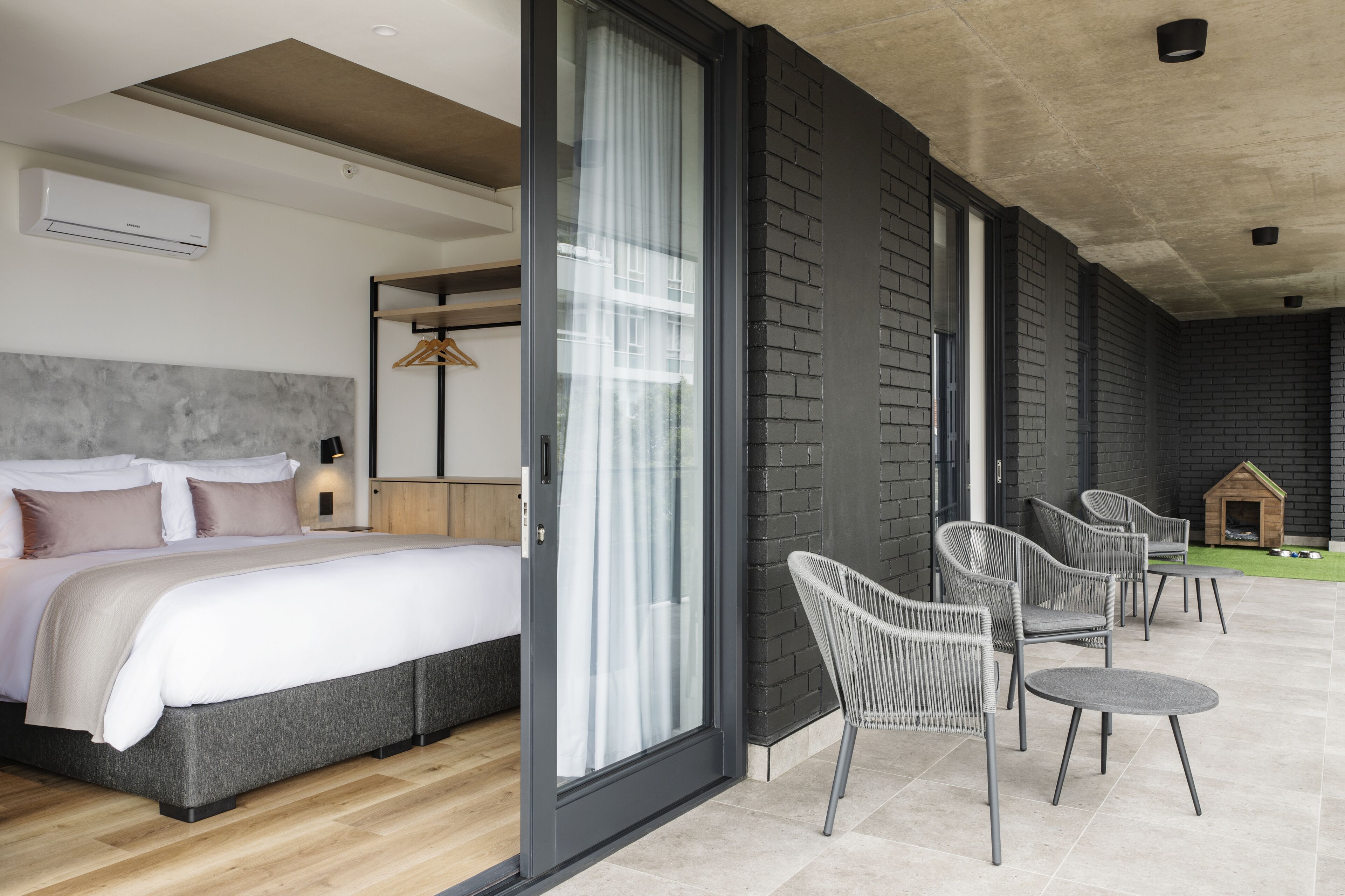 Home Suite Hotels Station House 4*