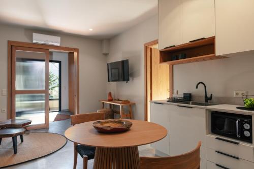 Chapter 02 Gallery Suites 3*