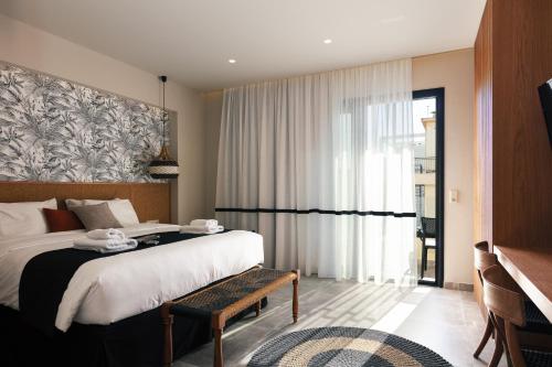 Chapter 02 Gallery Suites 3*
