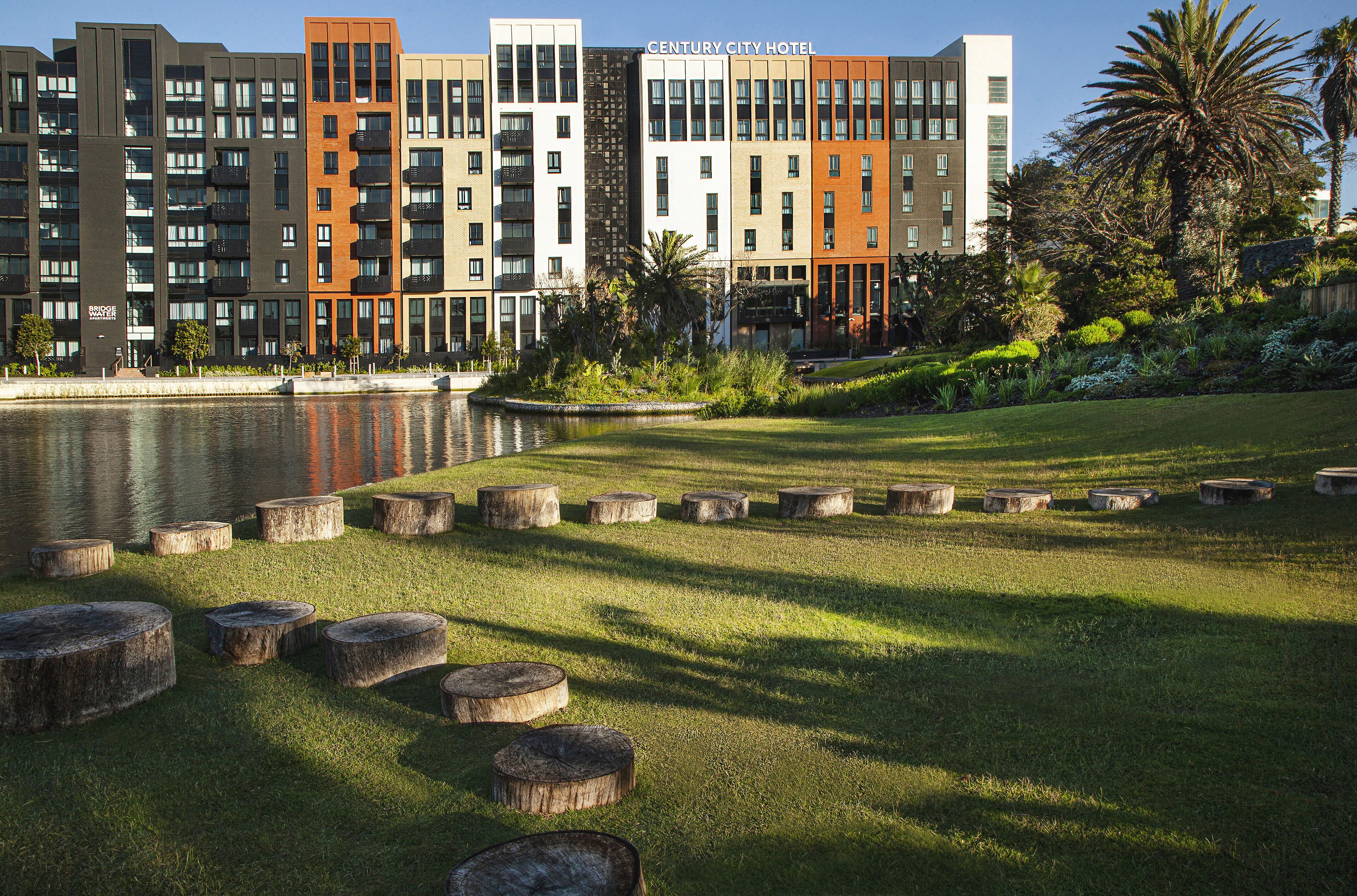 Century City Hotel Bridgewater 4*