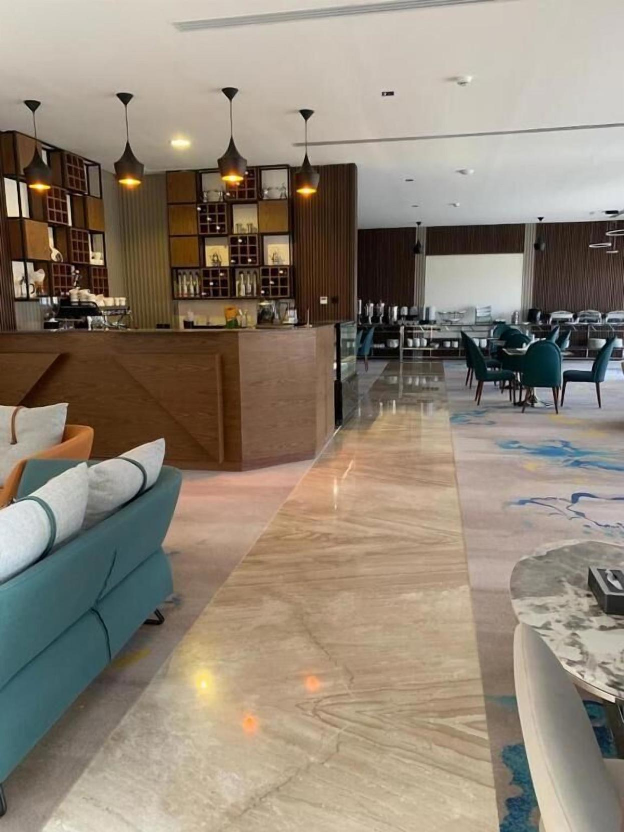 Rosa Grand Hotel Monsieh 0*