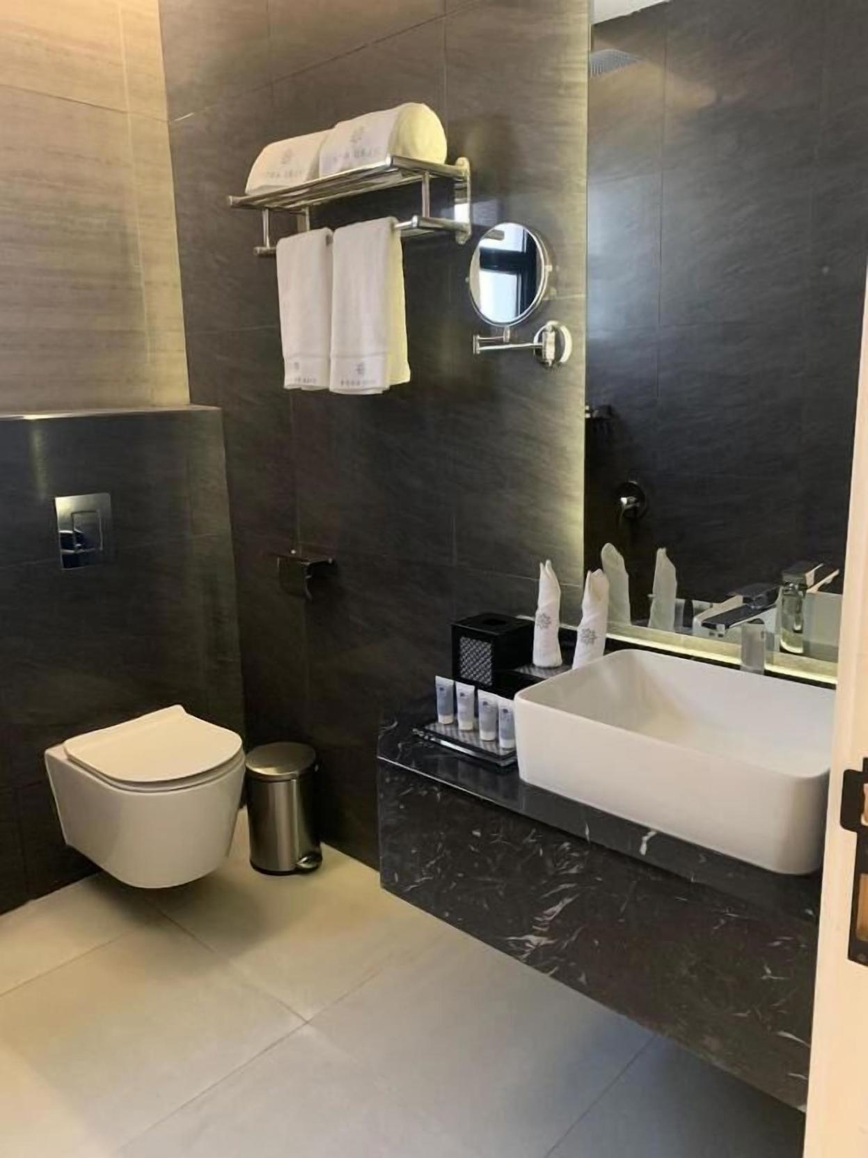 Rosa Grand Hotel Monsieh 0*