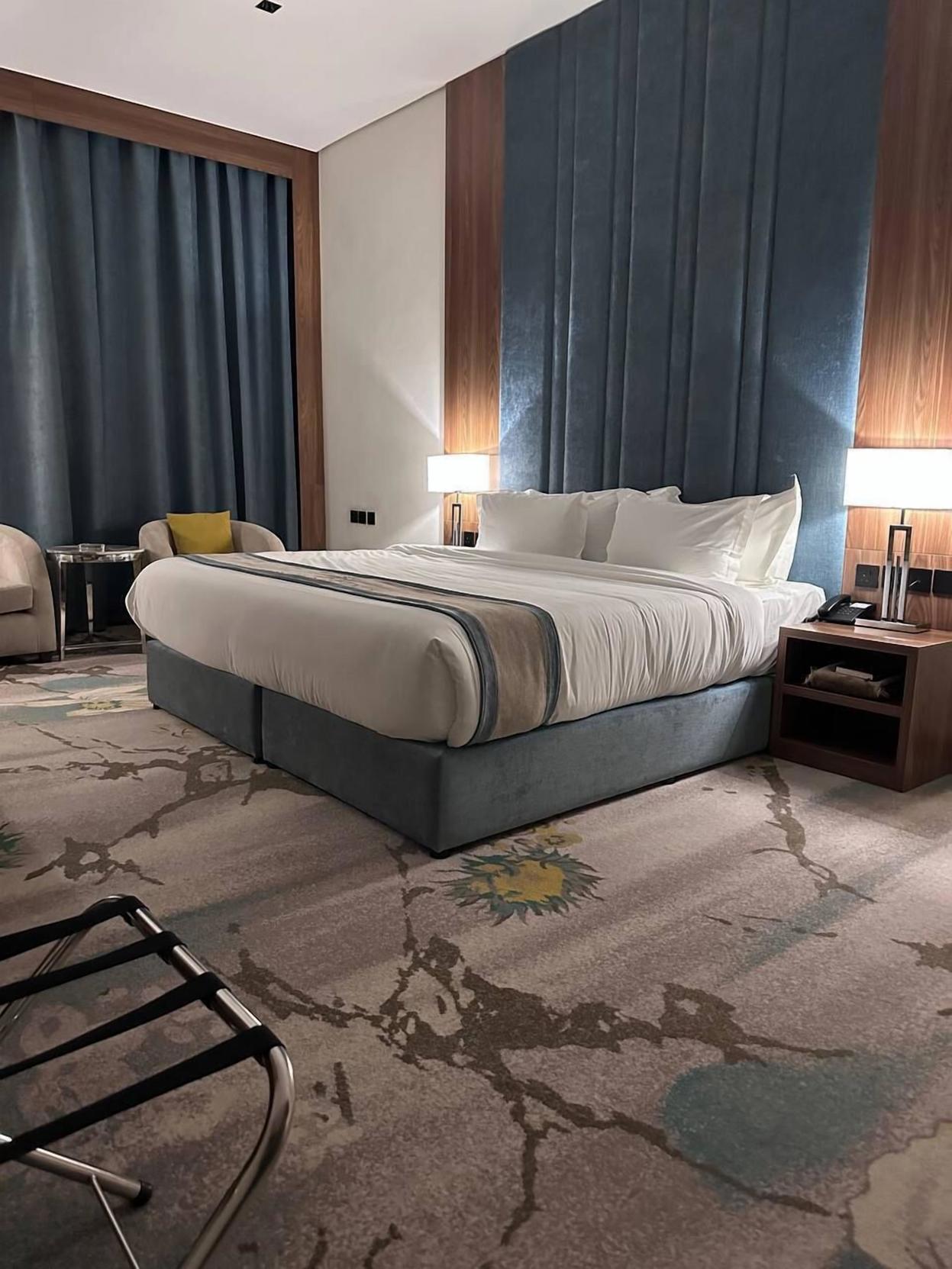 Rosa Grand Hotel Monsieh 0*