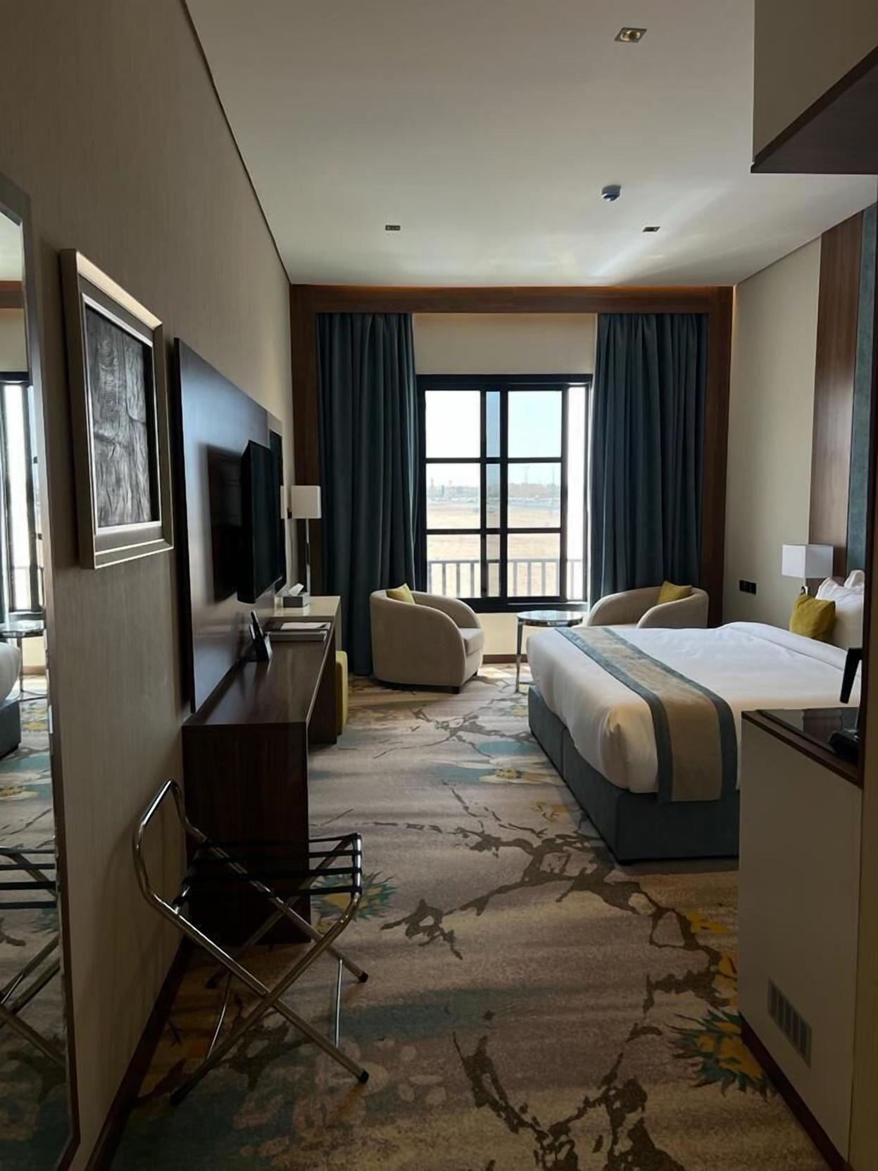 Rosa Grand Hotel Monsieh 0*