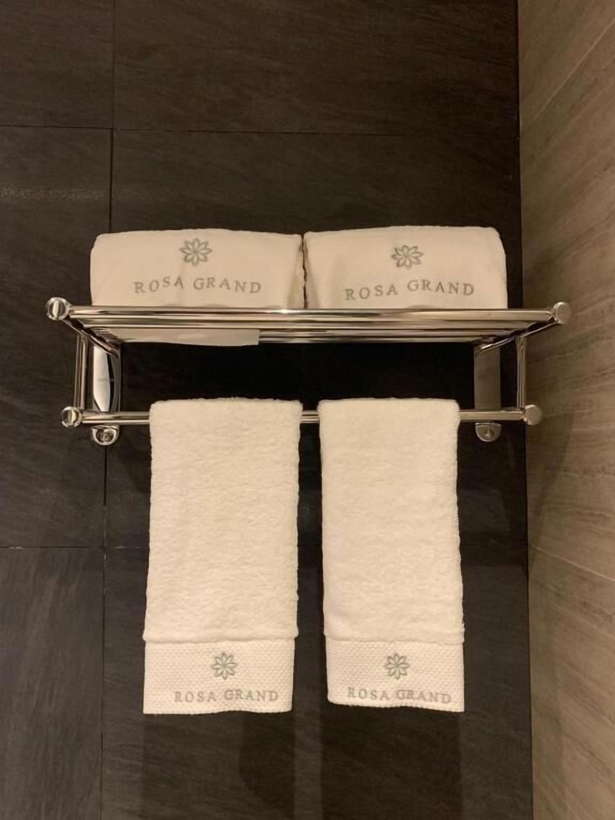 Rosa Grand Hotel Monsieh 0*