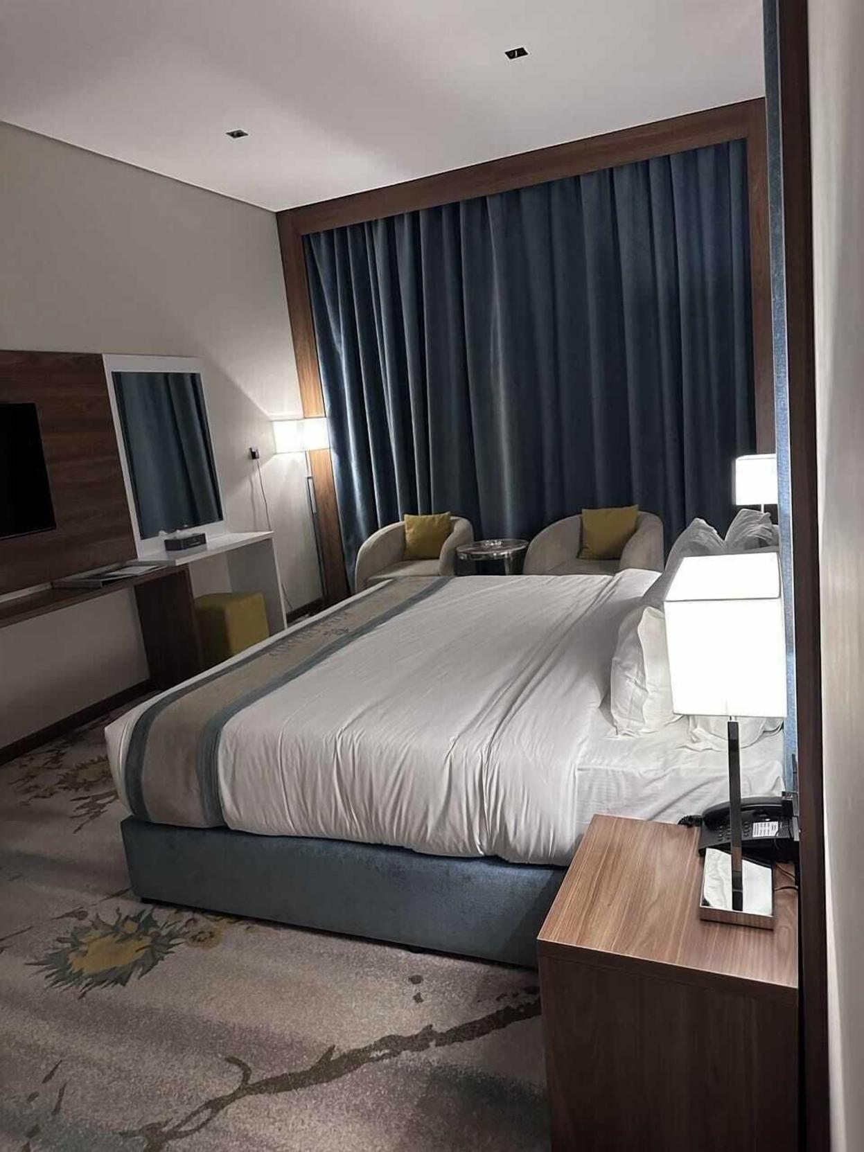 Rosa Grand Hotel Monsieh 0*