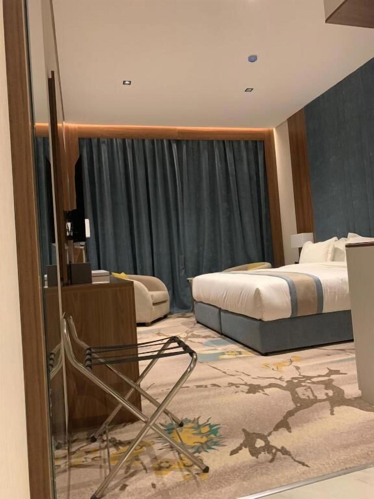 Rosa Grand Hotel Monsieh 0*