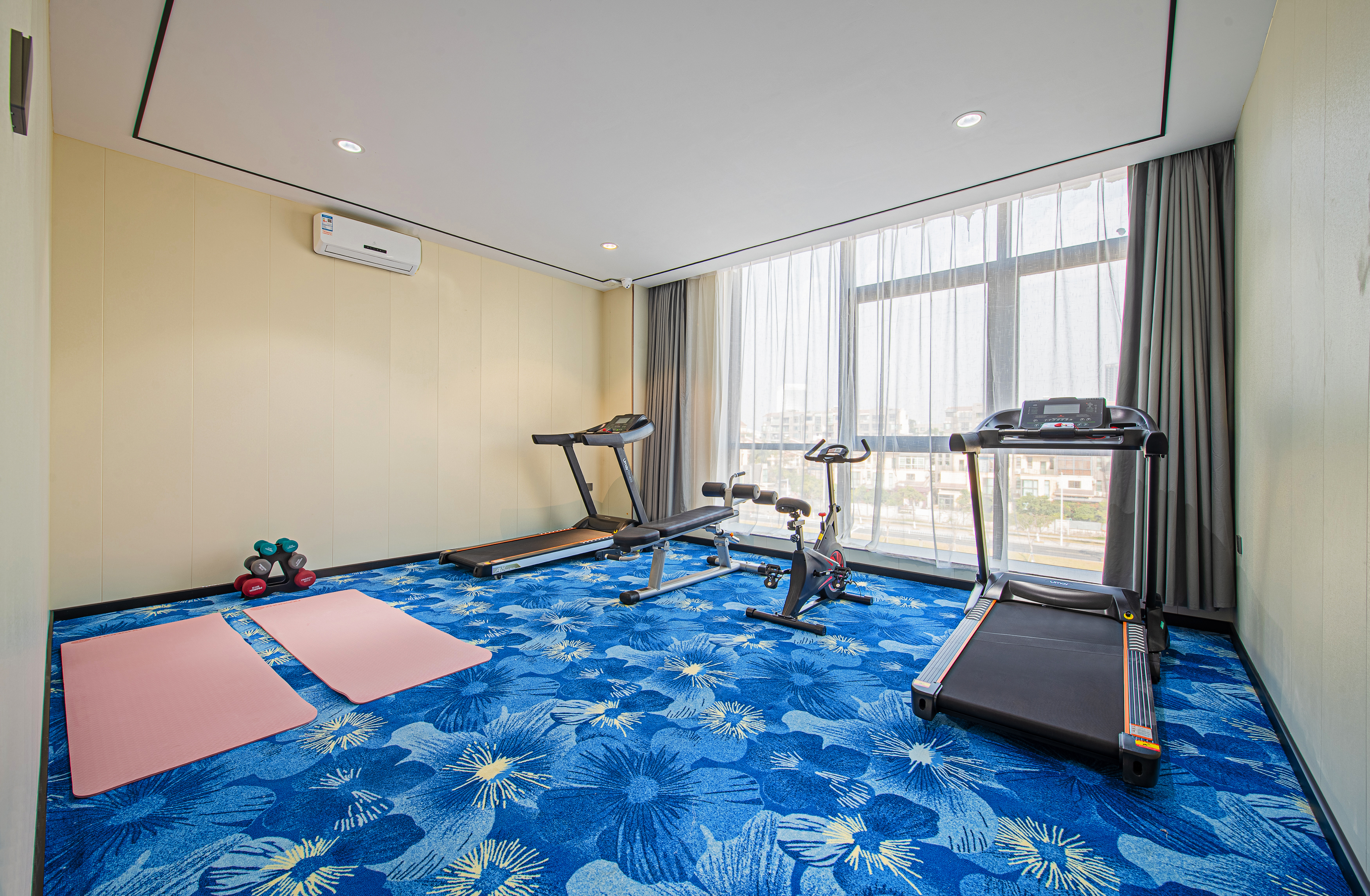 Baicheng Garden Hotel Zhuhai 2*