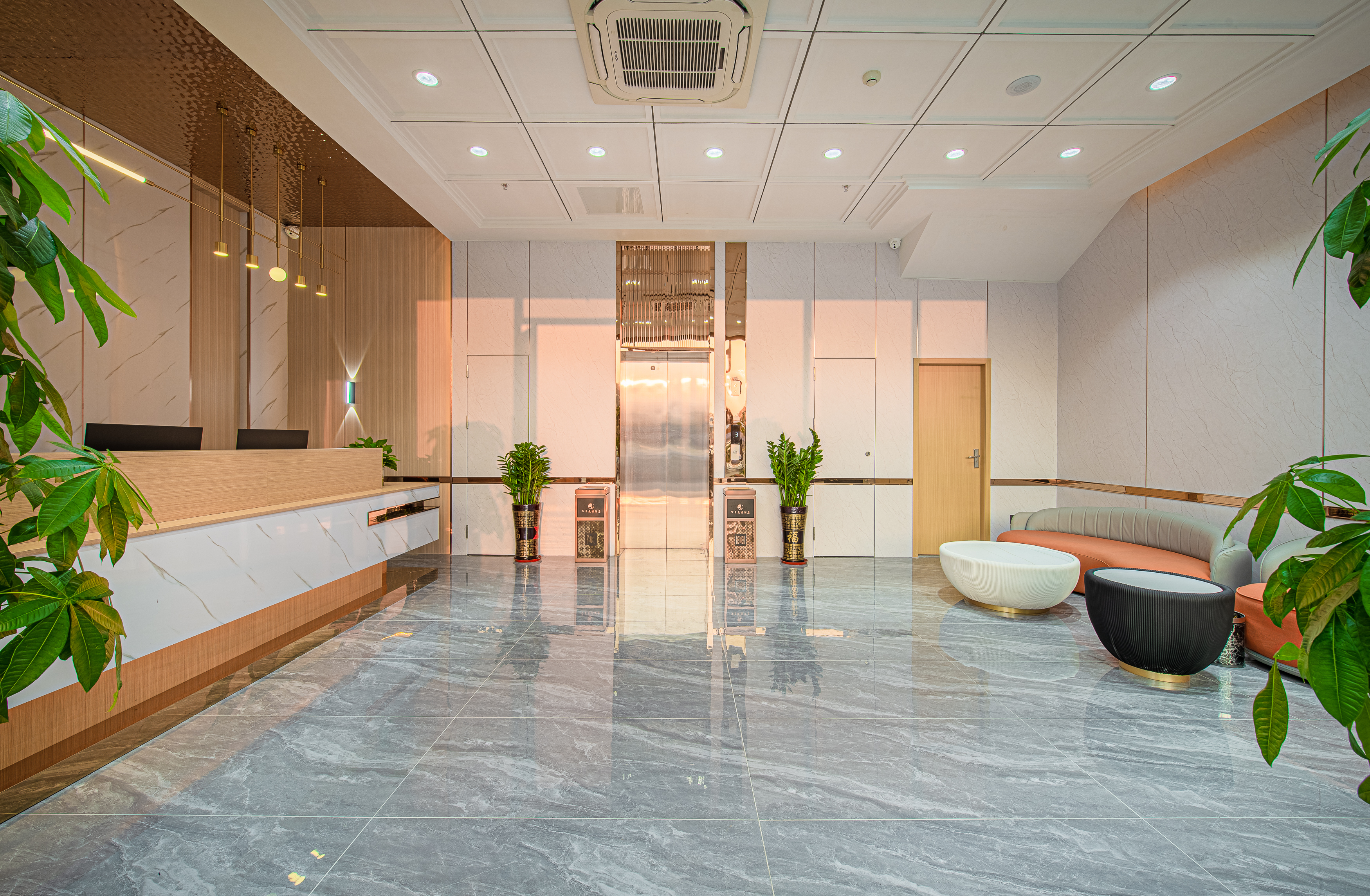 Baicheng Garden Hotel Zhuhai 2*