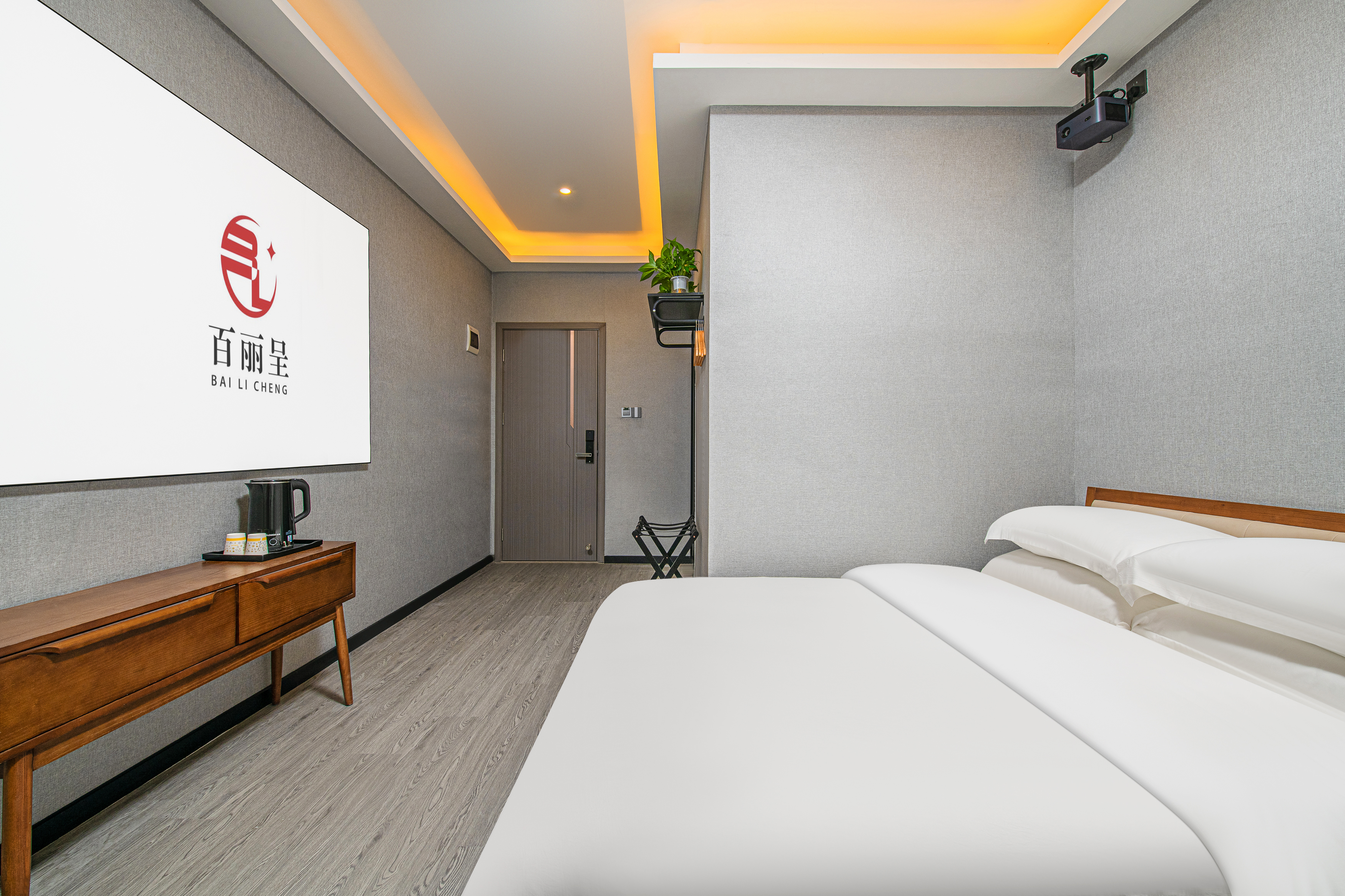 Baicheng Garden Hotel Zhuhai 2*