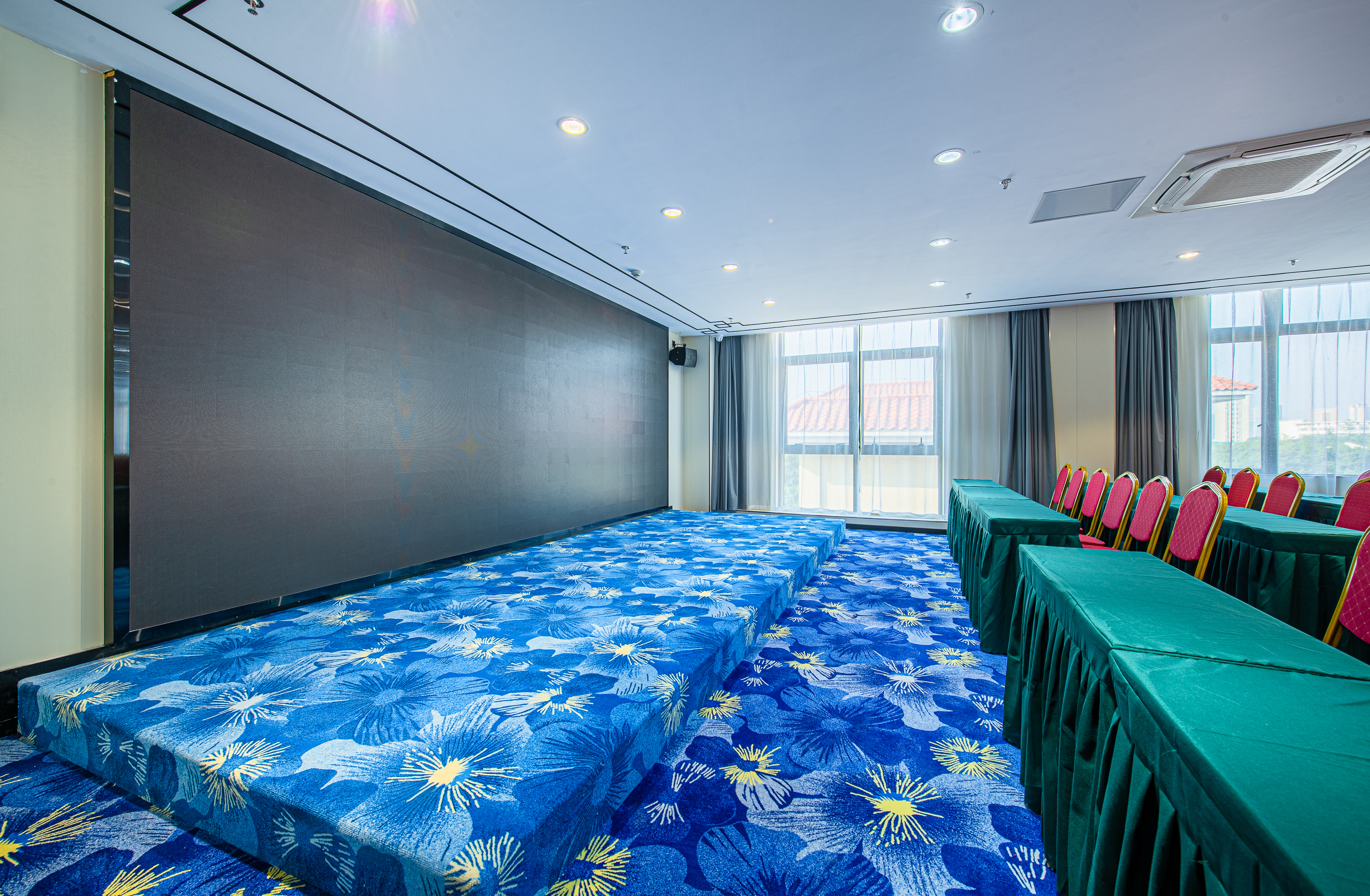 Baicheng Garden Hotel Zhuhai 2*