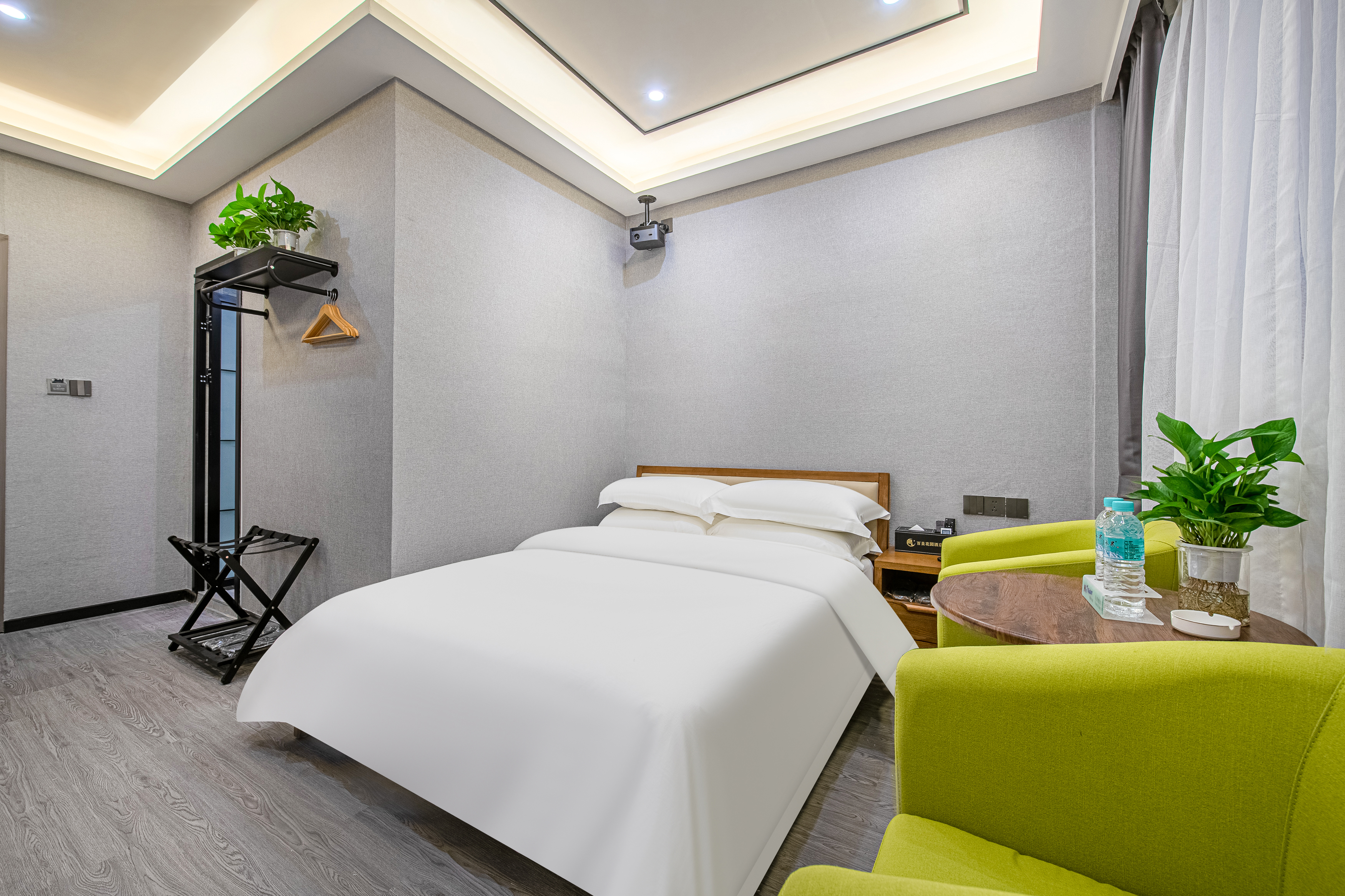 Baicheng Garden Hotel Zhuhai 2*