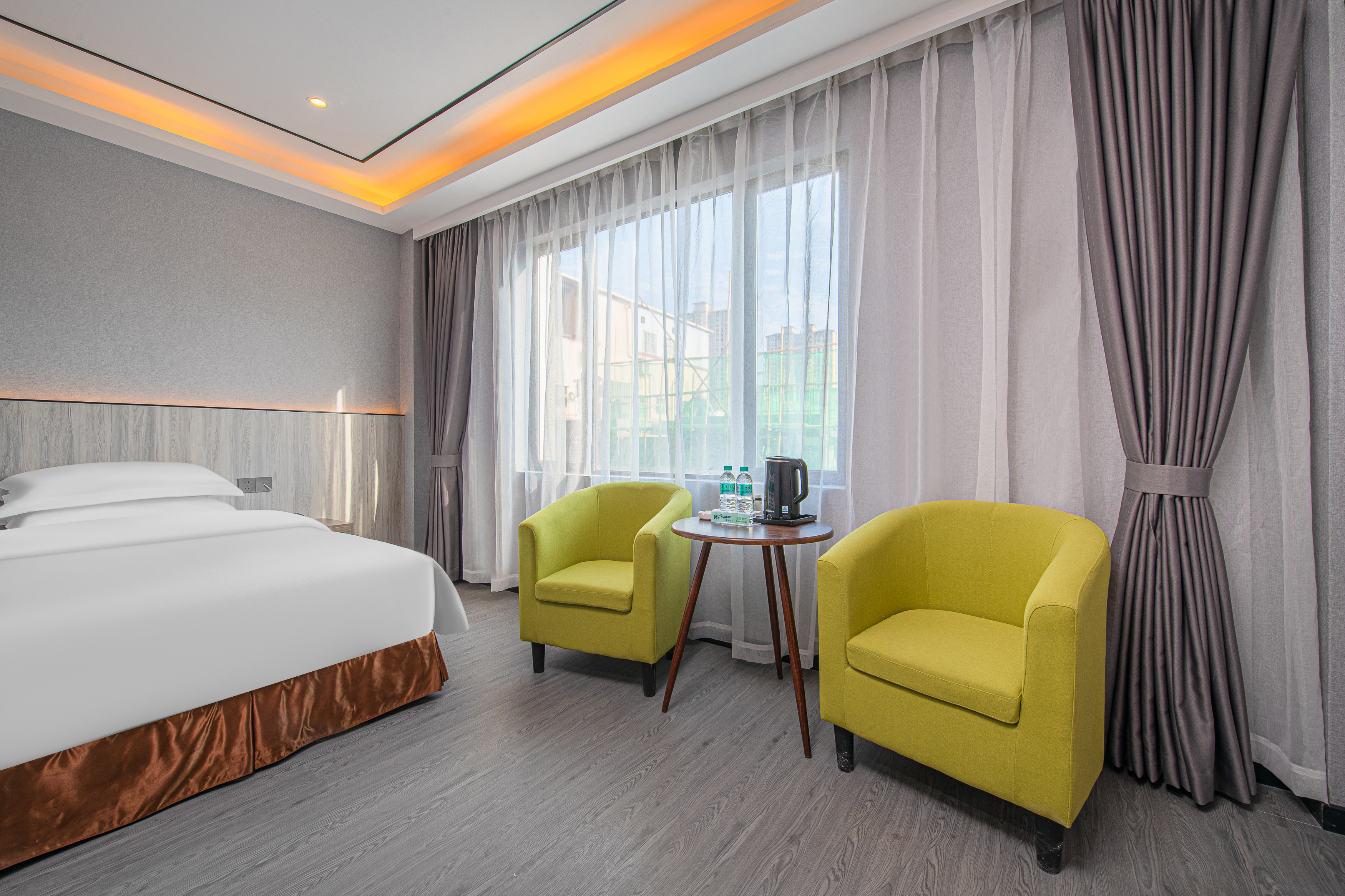 Baicheng Garden Hotel Zhuhai 2*