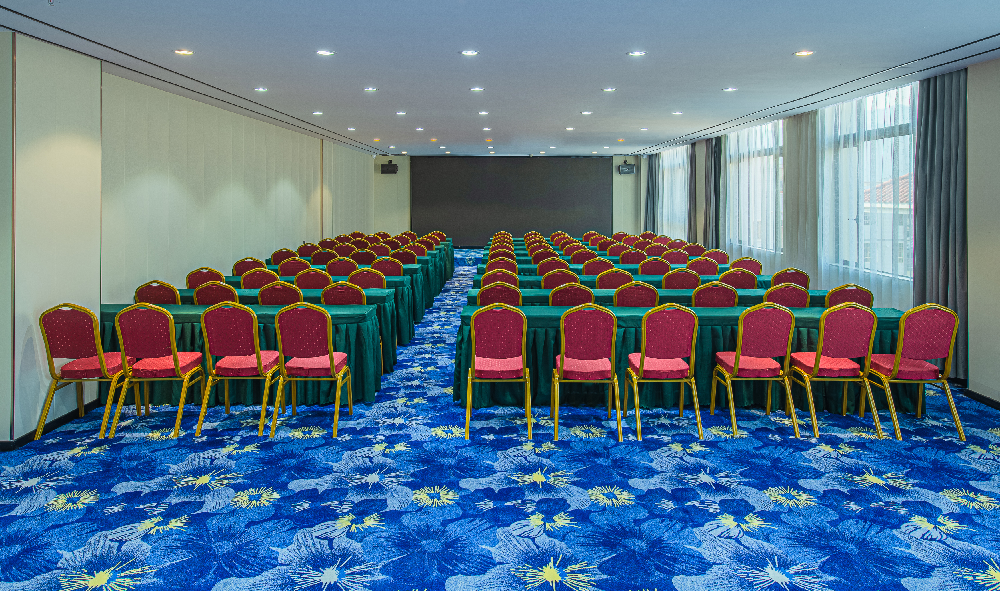 Baicheng Garden Hotel Zhuhai 2*