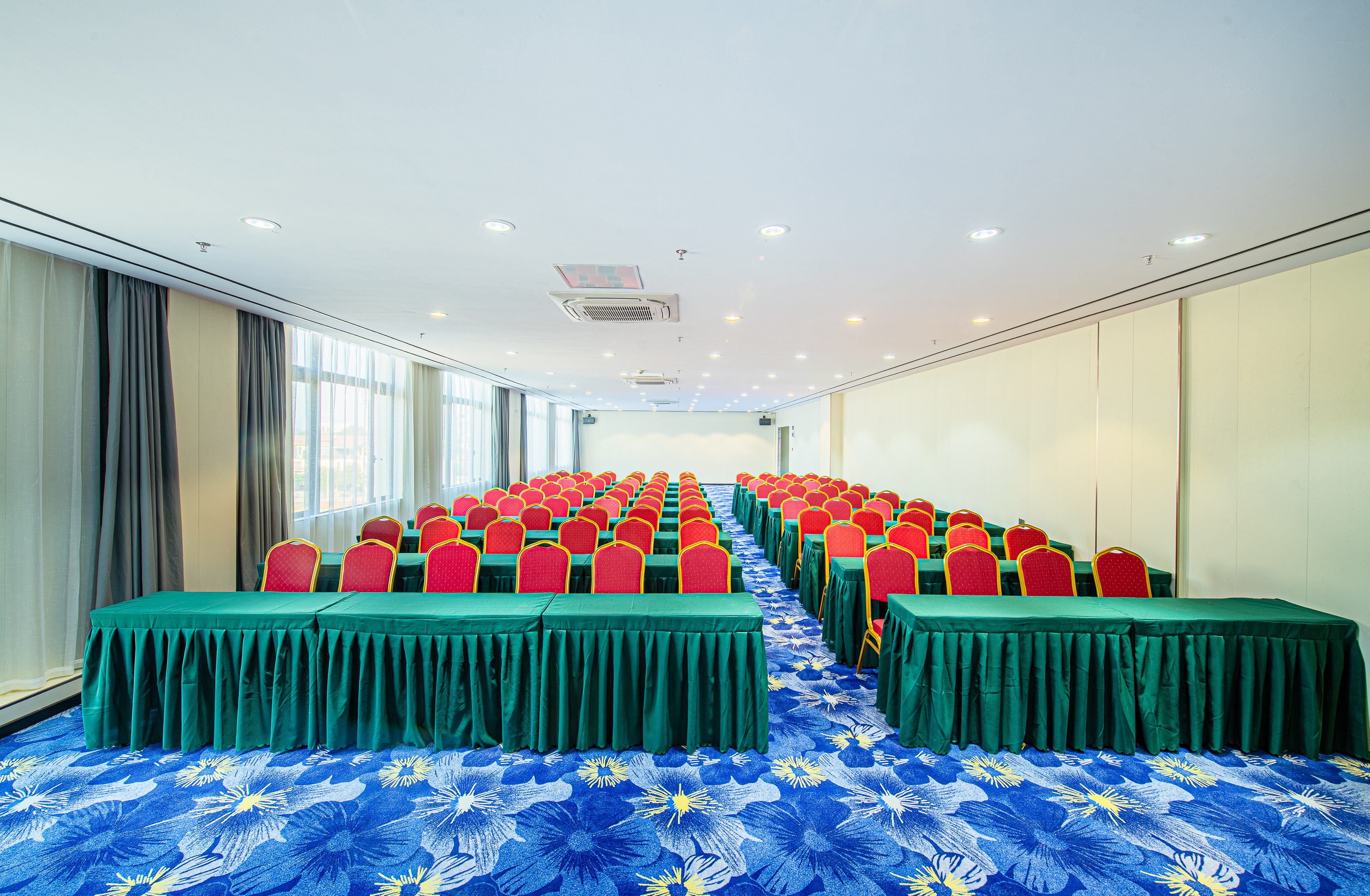Baicheng Garden Hotel Zhuhai 2*