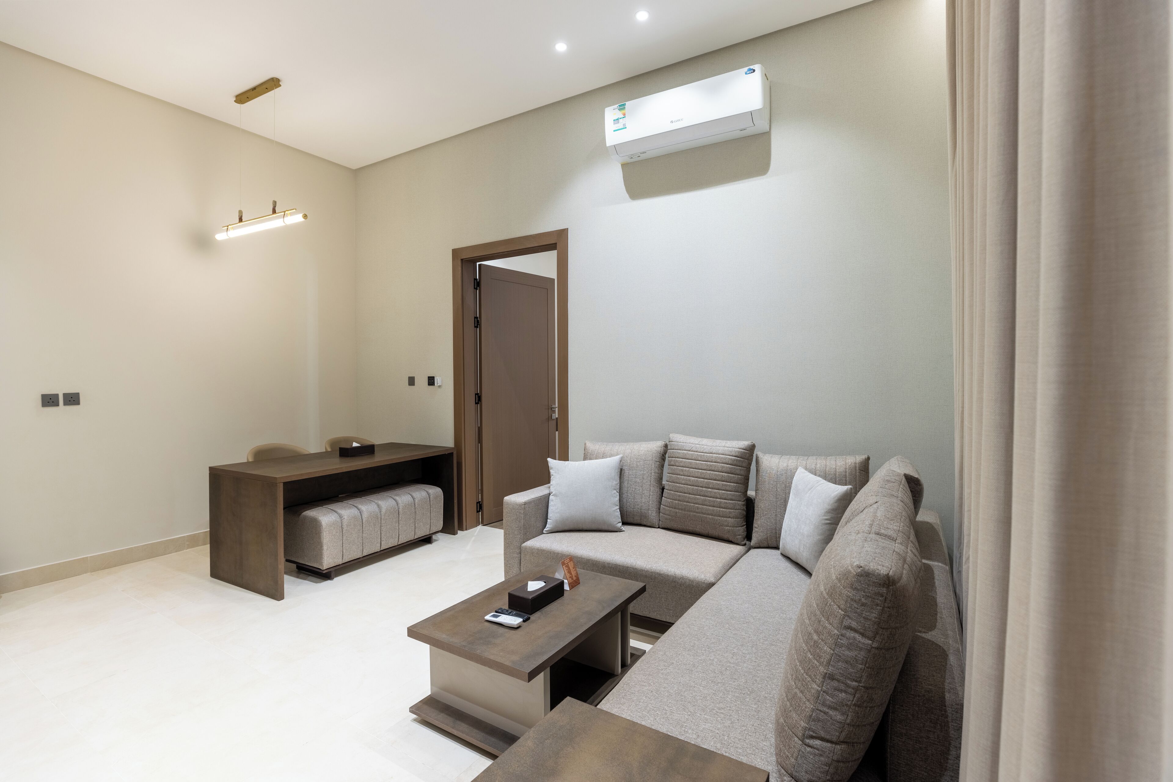 Liora Hotel 0*