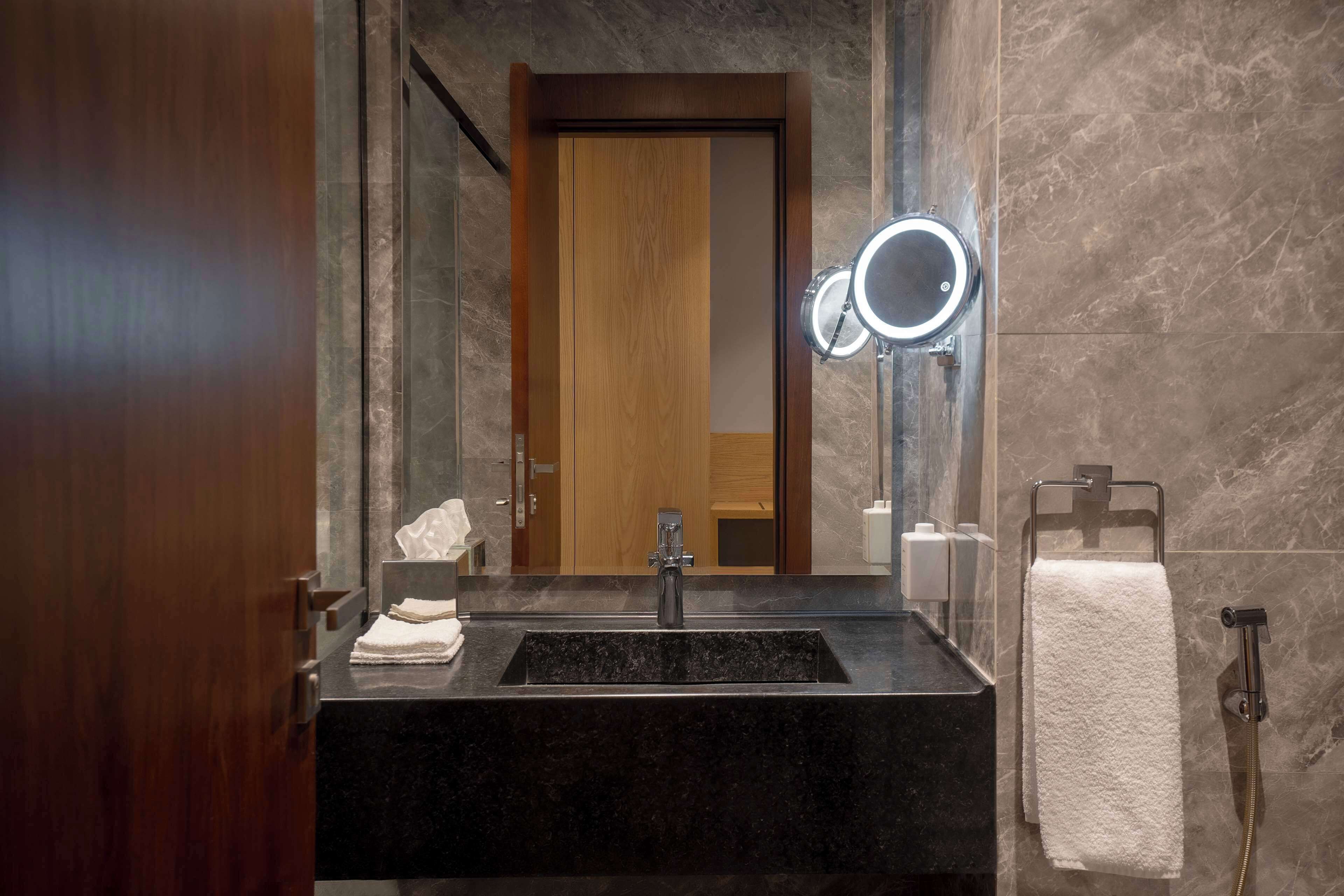 Radisson Hotel Madinah 4*