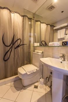 Y2 Residence Hotel managed by HII 3*