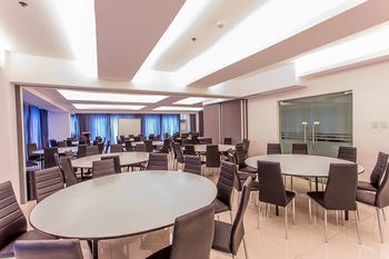 Y2 Residence Hotel managed by HII 3*