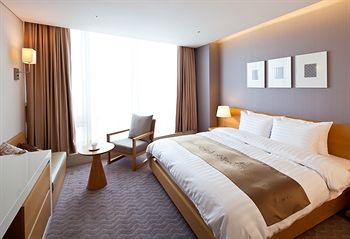 Sono Calm Yeosu (formerly The MVL Hotel Yeosu) 5*