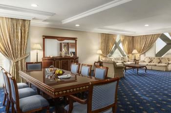 Ramada by Wyndham Al Qassim 5*