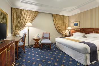 Ramada by Wyndham Al Qassim 5*