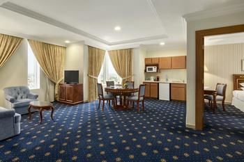 Ramada by Wyndham Al Qassim 5*