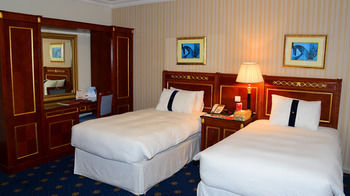 Ramada by Wyndham Al Qassim 5*