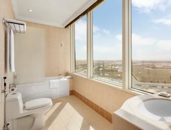 Ramada by Wyndham Al Qassim 5*