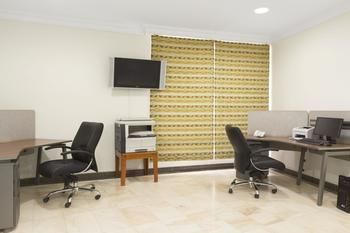 Ramada by Wyndham Al Qassim 5*