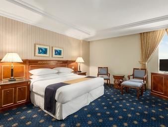 Ramada by Wyndham Al Qassim 5*