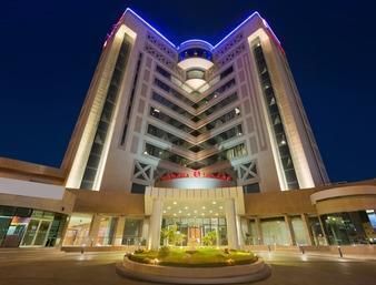 Ramada by Wyndham Al Qassim 5*