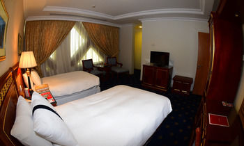 Ramada by Wyndham Al Qassim 5*