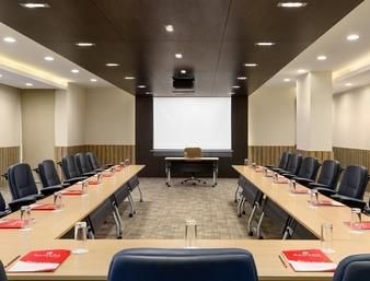 Ramada by Wyndham Al Qassim 5*