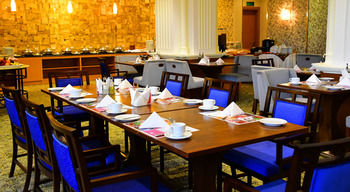 Ramada by Wyndham Al Qassim 5*