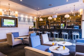 aha Harbour Bridge Hotel & Suites 4*