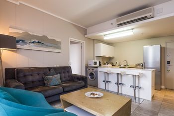 aha Harbour Bridge Hotel & Suites 4*