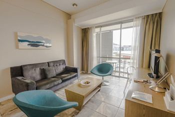 aha Harbour Bridge Hotel & Suites 4*