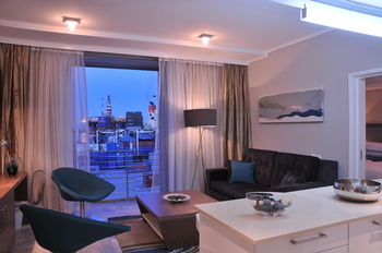aha Harbour Bridge Hotel & Suites 4*