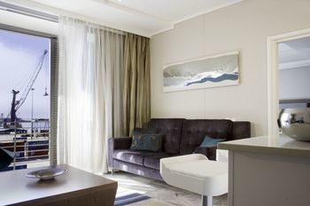aha Harbour Bridge Hotel & Suites 4*