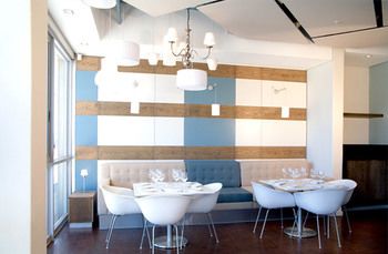 aha Harbour Bridge Hotel & Suites 4*
