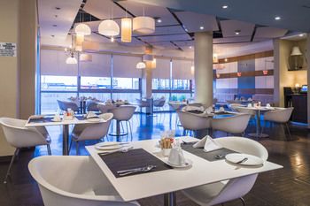 aha Harbour Bridge Hotel & Suites 4*