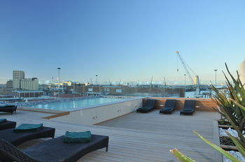 aha Harbour Bridge Hotel & Suites 4*