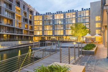 aha Harbour Bridge Hotel & Suites 4*