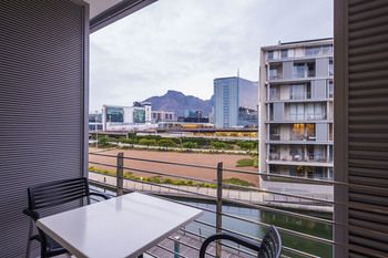 aha Harbour Bridge Hotel & Suites 4*