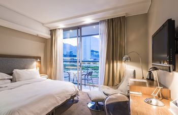 aha Harbour Bridge Hotel & Suites 4*